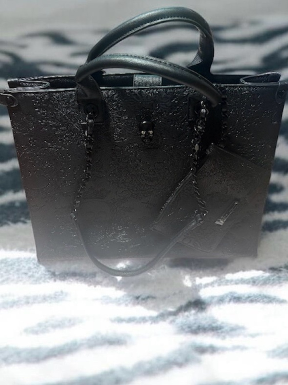 💀 Betsey Johnson Black Embossed Skull Tote & Pouch Set 💀